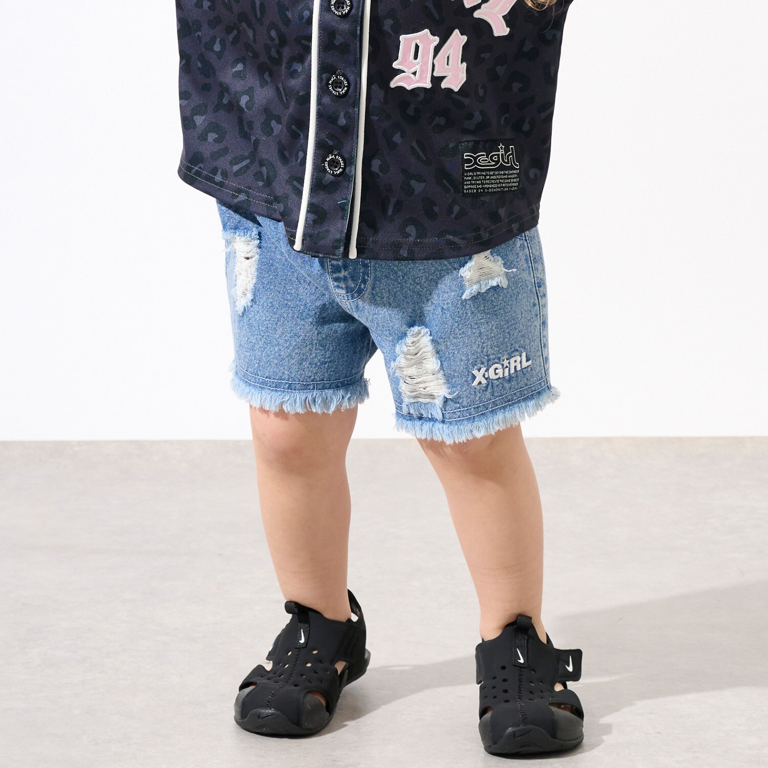 豹柄レイヤードクラッシュ加工デニムショートパンツ