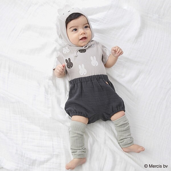 【ミッフィー 】 総柄ロンパース×耳つき帽子セット