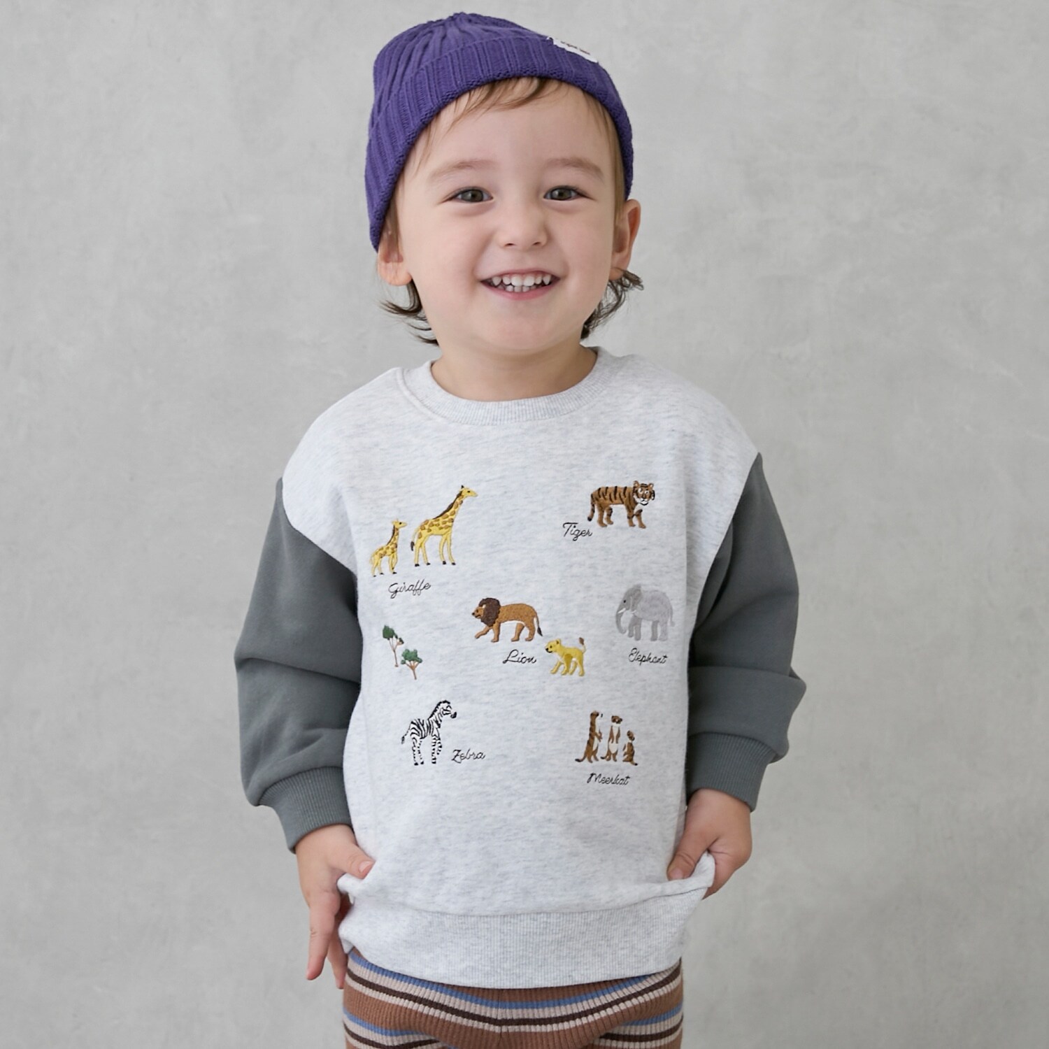 動物刺しゅうトレーナー