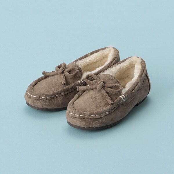 リボンつきボアモカシン