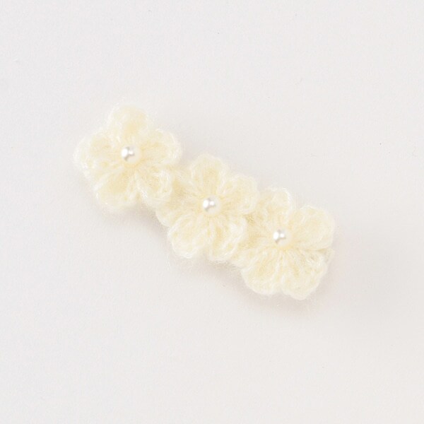 お花ニットヘアクリップ