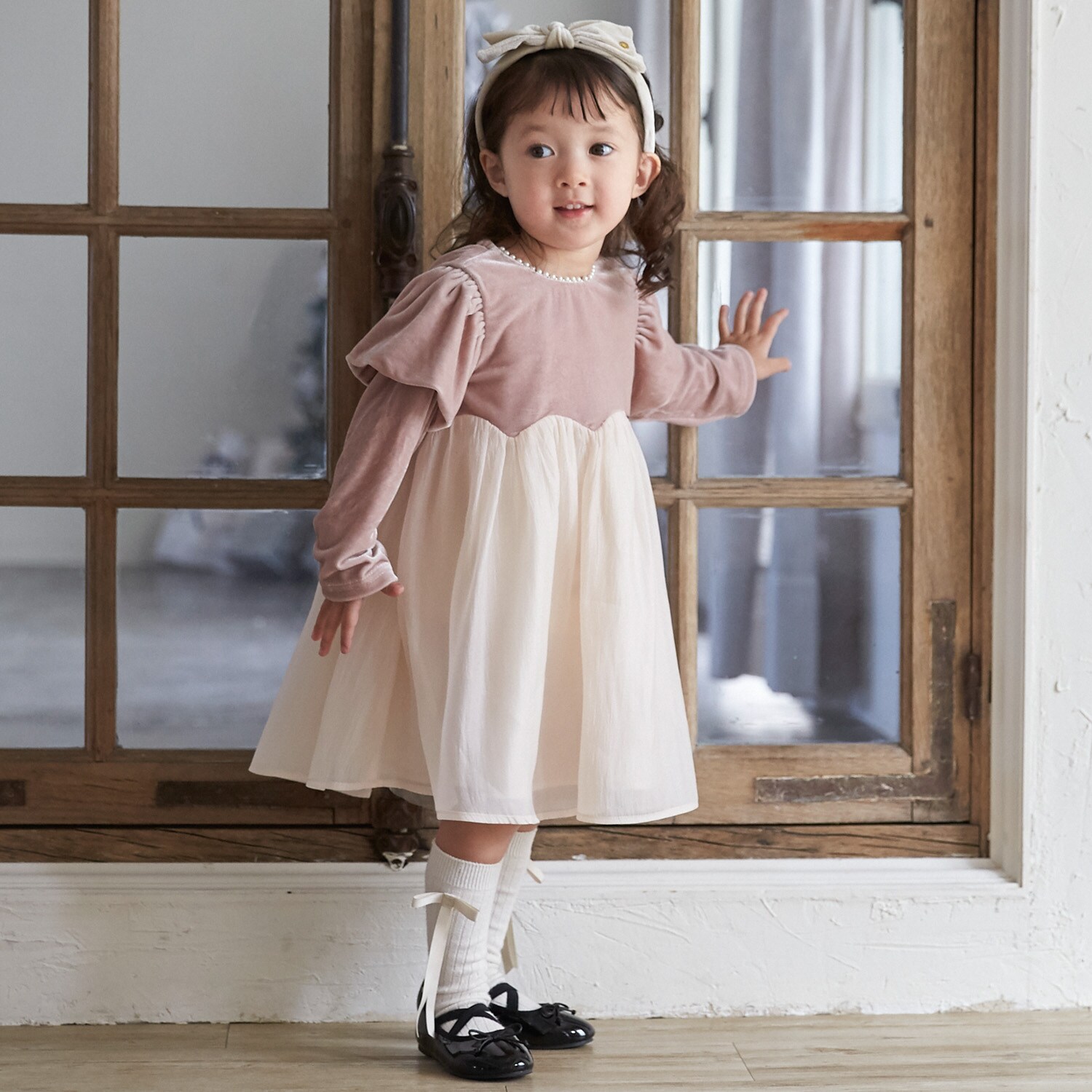 パフ袖シフォンワンピース