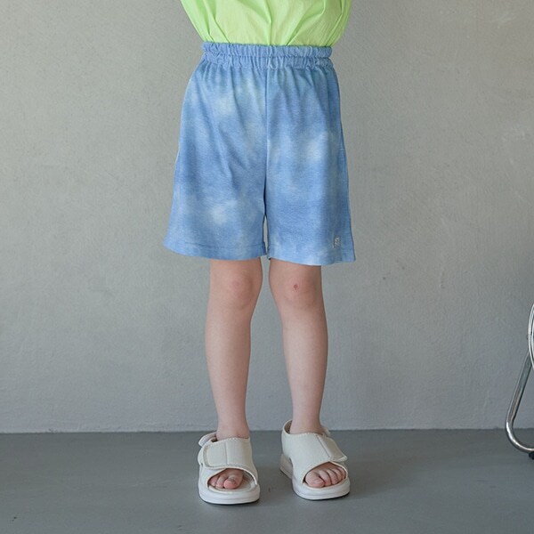 【接触冷感】ムラ染め風総柄プリント4分丈パンツ