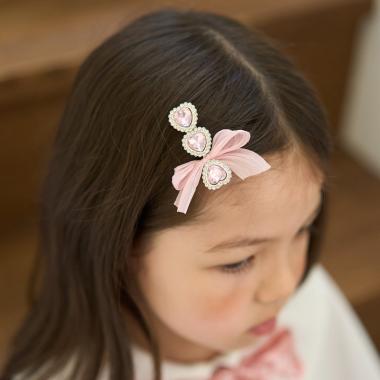 リボン付きキラキラヘアクリップ