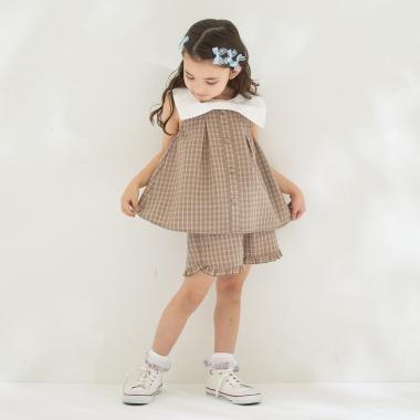 リボン衿つきブラウス・裾フリルハーフパンツセット