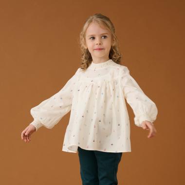 ドゥードゥル柄シャーリングブラウス