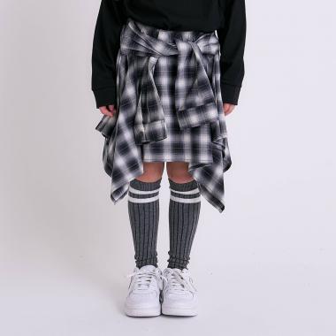 チェックイレヘムスカート