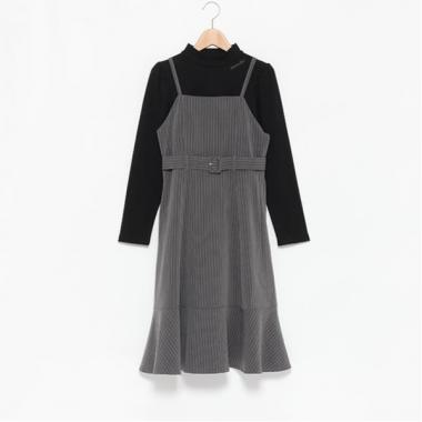 キャミワンピ＋パフスリーブトップス