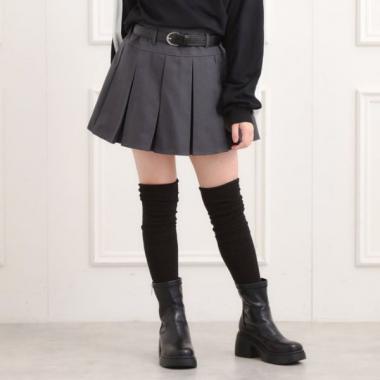 ベルト付きプリーツスカート