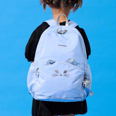 子猫チャーム付きネコリュック約22リットル