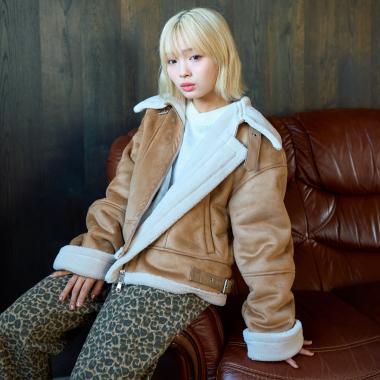 ムートンブルゾン