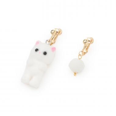 ネコイヤリング