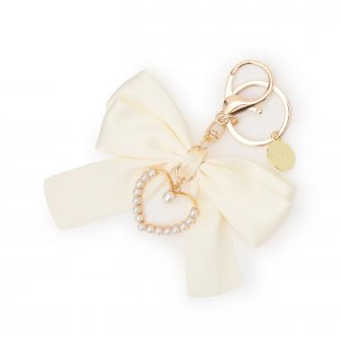 パールハートリボンチャーム