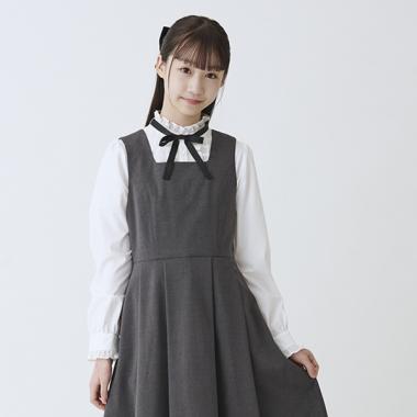 スタンドフリルブラウス