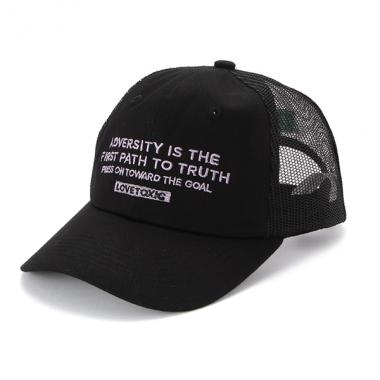 ロゴ刺しゅうメッシュキャップ