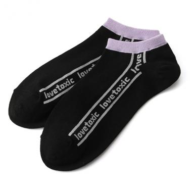 縦ロゴラインスニーカーインソックス