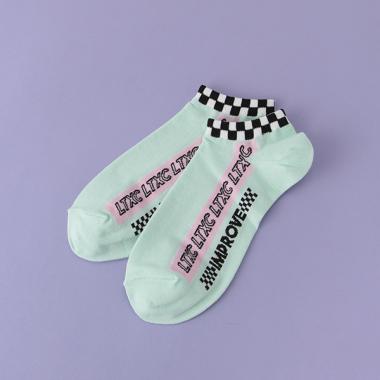 チェッカーロゴスニーカーインソックス