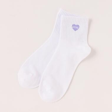 ハート刺しゅうクルーソックス