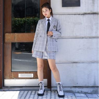 【卒服】【セレモニー】エンブレムつきジャケットショートパンツセットアップ