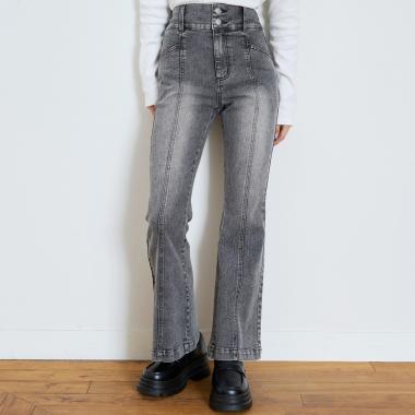 【ストレッチ】スタイルアップフレアデニムパンツ