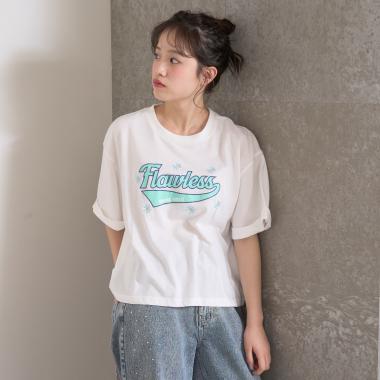 【7days】ロゴ＋お花刺しゅうTシャツ
