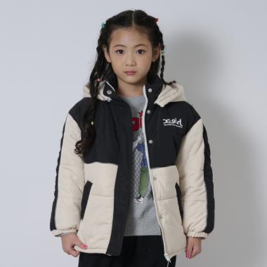 配色中綿ブルゾン