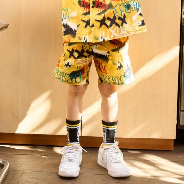 スプレーアート総柄 ショートパンツ