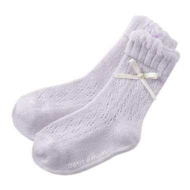 リボンつき透かし編みソックス